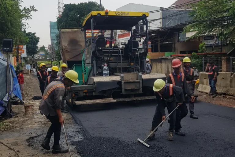 Pengaspalan Jalan Bumitama